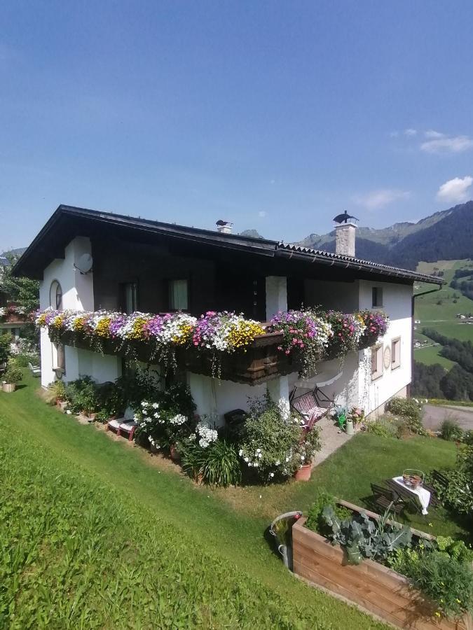 Haus Schwarzmann Appartement Raggal Buitenkant foto