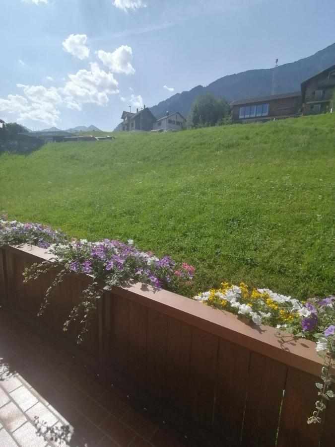 Haus Schwarzmann Appartement Raggal Buitenkant foto